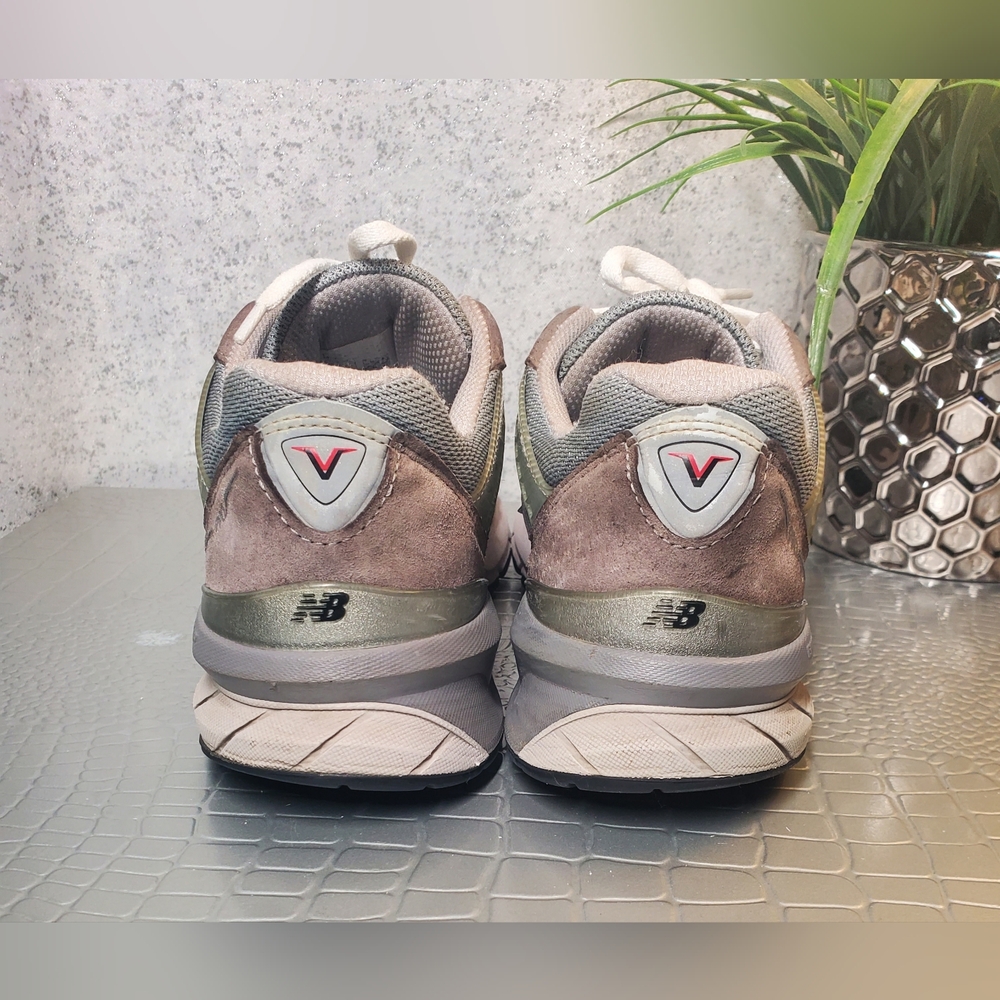 New Balance 990v5 Running Shoes Suede Gray USA Sneakers Size M 9.5-10 W 11 - Picture 5 of 12